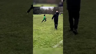 Elneny’s son scoring screamers like his dad 🤩 (via elnennym/IG) #shorts