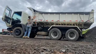 Carregando asfalto / No puxe do amendoim torrado (peguei fila na 376)