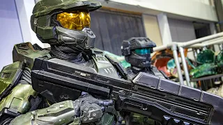 Adam Savage Meets Master Chief's Spartan Armor From Halo!