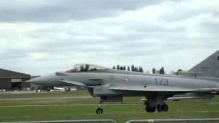 LE BOURGET 2011 - EUROFIGHTER TAXI.MPG