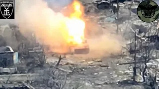 Ukraine’s 54th Mechanized Brigade "K2" absolutely pounds Russian armor in Mar'inka, Donetsk Oblast