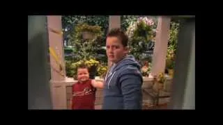 ICarly Gibby Vs Nora HD (dublado)