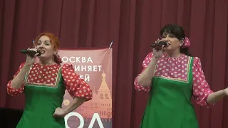 " Под окном широким" Гладских Ирина и Мерёкина Людмила.