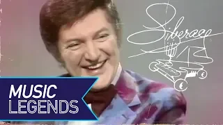 Liberace Talks About His Childhood, Fashion & Love For The Music | Blast From The Past