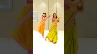 Amruta khanvilkar Dance on Madhuri Dixit's Badi mushkil song #dance #amrutakhanvikar #madhuridixit