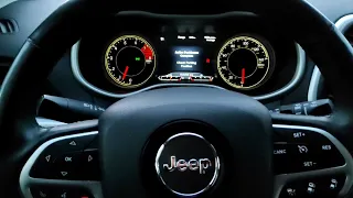 Как Jeep Cherokee KL сам паркуется.