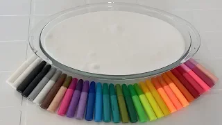 MISTUREI 30 TINTAS 3D SUPER DIFERENTES NO SLIME BRANCO GIGANTE! (muito interessante)