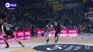 AUSTIN HOLLINS! What a dunk! (Partizan NIS - Crvena zvezda mts, 6.3.2022)