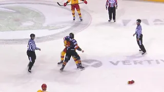 42.kolo bitka Ryan Devine - Martin Nemčík (Dukla Trenčín - HC Košice)