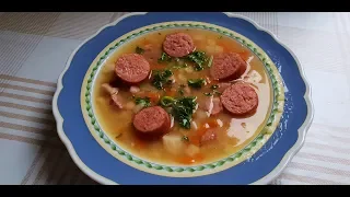 Гороховый суп с копченым мясом  и колбаской