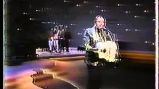 Slim Whitman  Singing Guess Who Live
