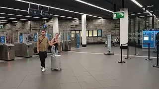 How to take the train at Brussels airport?