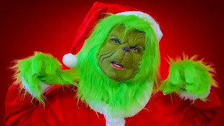 Turning Alyssa Into THE GRINCH using SFX Makeup