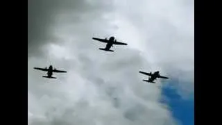 100 Años de la Aviación Militar Uruguaya, desfile aéreo