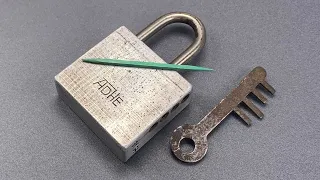 [1062] Unusual Soviet Padlock Picked With TOOTHPICK!