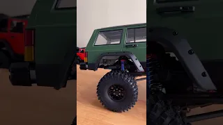 My new rc car hasn't had time to go off road yet - SCX10 ii & Jeep Cherokee