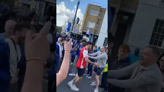 Chelsea fans TAUNT Arsenal supporter outside Stamford Bridge after Gunners miss out on title 😳