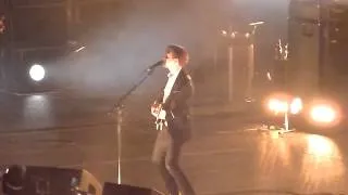 Arctic Monkeys   Crying Lightning live@Madison Square Garden