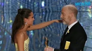 Alicia Vikander Wins Best Supporting Actress at 2016 Oscars