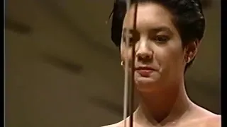 Anne Akiko Meyers Performs 3rd mvt. of Lalo's 'Symphonie Espagnole' w/NHK Symphony