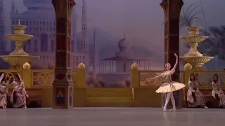 LE CORSAIRE - Odalisque Variation #3 (Ksenia Zhiganshina - Bolshoi Ballet)