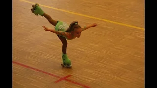 niña patinando.Video de patinaje sobre ruedas.videos en español