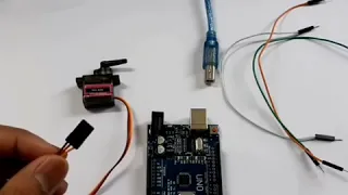 ต่อ Servo Motor เข้ากับบอร์ด Arduino