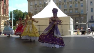 GEMP Escola e Cia  de  Danca , Crissiumal ,Brazil  : Ples "Candomble" - Orixas božanstvo