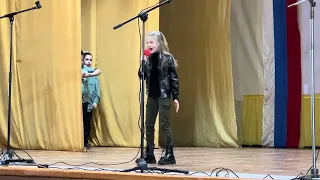 Полный зал в с. Гонохово в ДЕНЬ ЗАЩИТНИКА  ОТЕЧЕСТВА🇷🇺 «Мир не прост» 🎤Мальвина Кириенко.