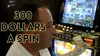 Louis Theroux meets Alan who spends 300 dollars on each spin of a slot machine