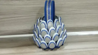 Как сделать корзину из пластиковых ложек/How to make a basket from plastic spoons