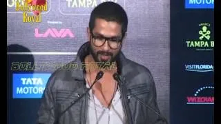 Hrithik Roshan, Farhan Akhtar, Shahid Kapoor at IIFA Press Conference  1