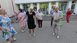 26.05.24г..."Маруся"...звучит на танцполе в Гомельском парке Луначарского...