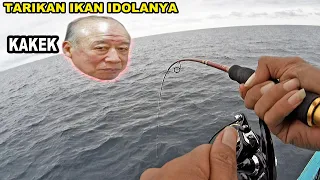 mancing ikan idolanya si kakek