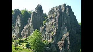 DIE EGGE-STERNEN-STEINE - Der Felsentempel im Teutoburger Wald