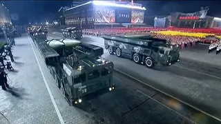 Pyongyang realiza desfile militar pelos 70 anos do fim da Guerra da Coreia
