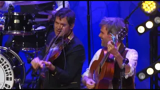 Old Crow Medicine Show - Wagon Wheel (Live)