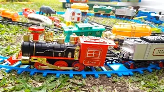 Mencari mainan kereta api dan merakit kereta api thomas and friends toys train