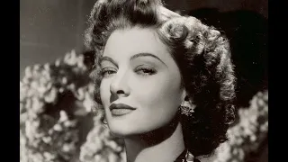 Biography of  Myrna Loy