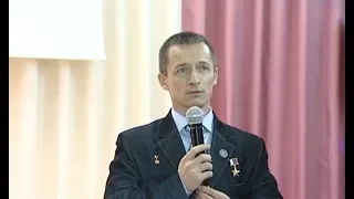 Сергей Рыжиков приехал в Нижневартовск поздравить родную школу с юбилеем