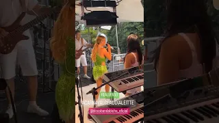 Claudia Leitte canta Sukin de Confusão em Guarulhos. #claudialeitte #anitta #carnaval #ivetesangalo