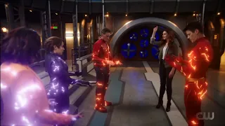 SPEED FORCE GIVES SPEED BOOST TO EVERYONE|THE FLASH 7x18