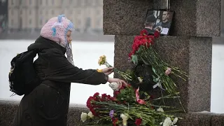Смерть Алексея Навального подтверждена, семья требует вернуть его тело