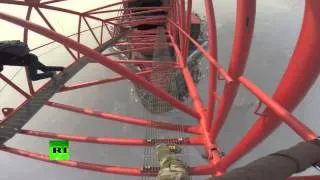 Breathtaking video: Daredevils skywalk world's 2nd-tallest tower in Shanghai