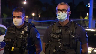 Nice, les policiers de Nice déposent une 2e fois symboliquement les menottes au sol