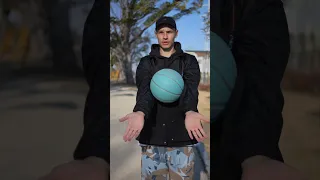 Базовый трюк с баскетбольным мячом 🏀