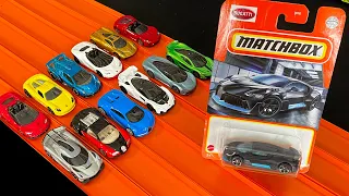 Bugatti Divo 2021 vs 12 Hot Wheels Hypercars