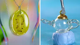 17 Weird Resin Crafts & DIY Jewelry