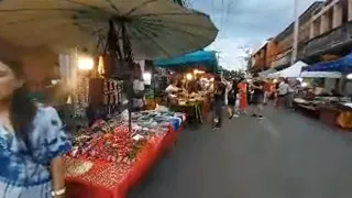 Saturday Night Walking Street Chiangmai #walkingstreet #chiangmai