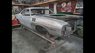 1971 Barracuda Restoration Episode 5, Saving the front fenders from the scrap pile